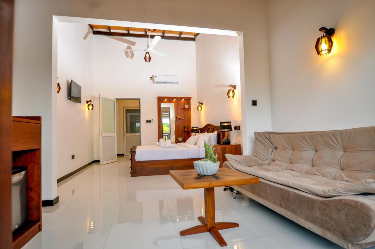 Sachinro Hotel Mirissa Exterior foto