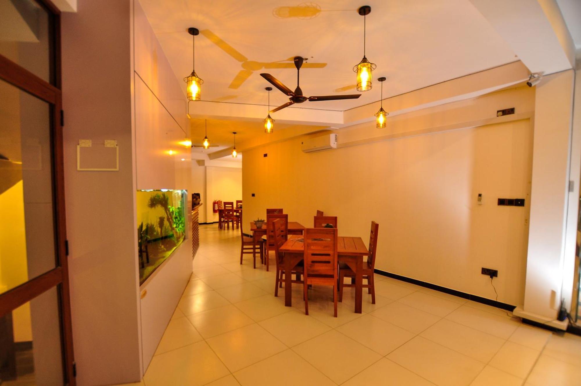 Sachinro Hotel Mirissa Exterior foto